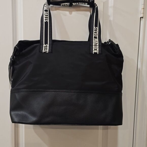 Steve Madden BGymm Weekender Bag- Black/Black - Picture 12 of 14